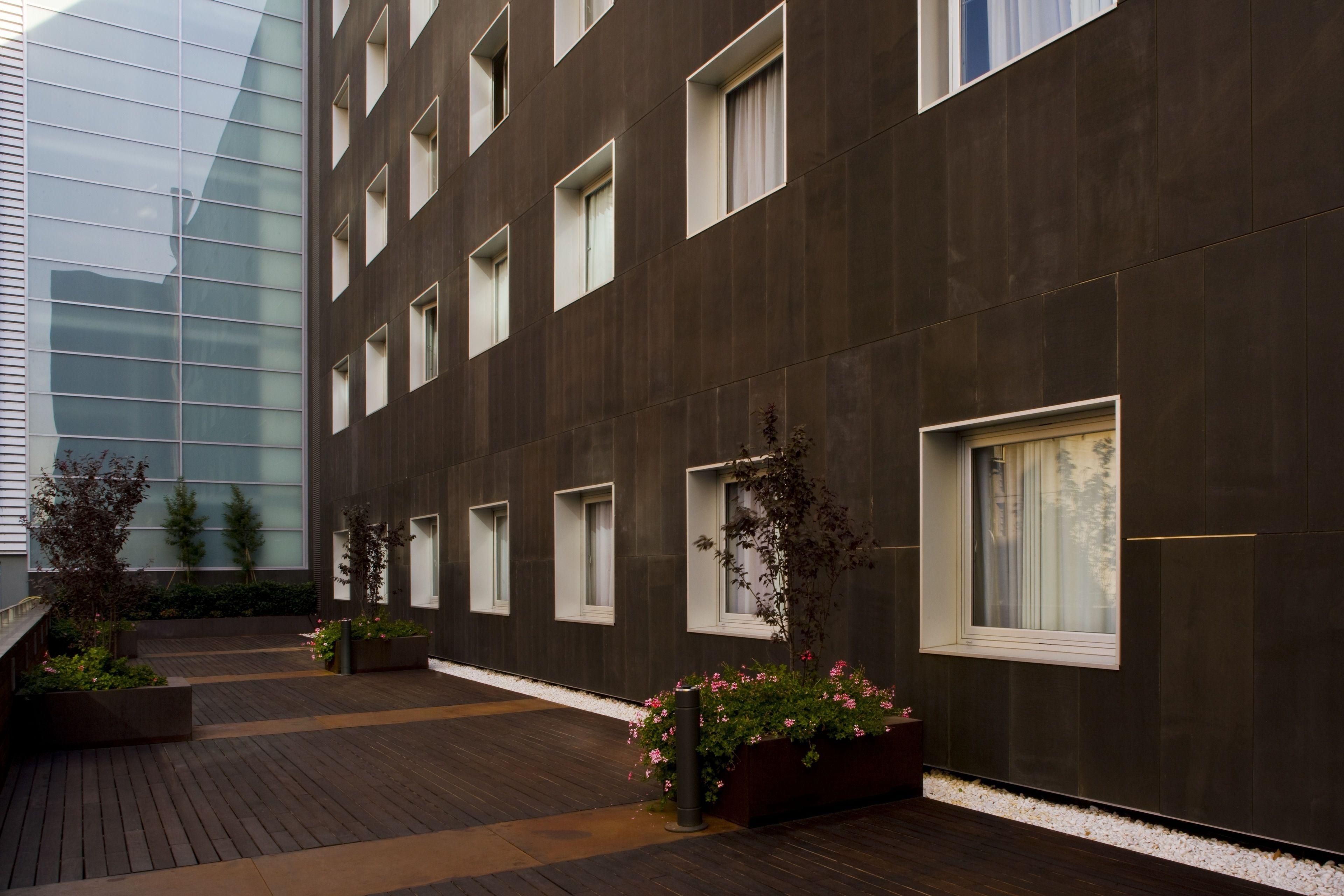 Holiday Inn Express Barcelona City 22@ By Ihg, Barcelona